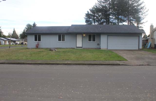 Updated 4 bedroom, 2 bath home near Intel Jones Farm in Hillsboro photos photos