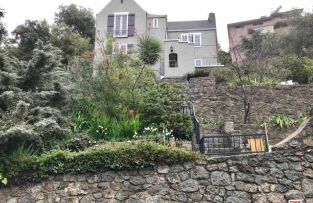 2888 WESTSHIRE Drive - 2888 Westhire Drive, Los Angeles, CA 90068