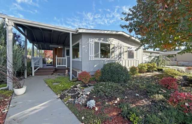 85679 Hampstead Lane - 85679 Hampstead Lane, Lane County, OR 97405