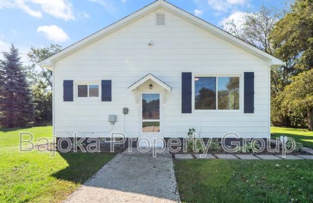 3582 N Milford Road Gallery 3