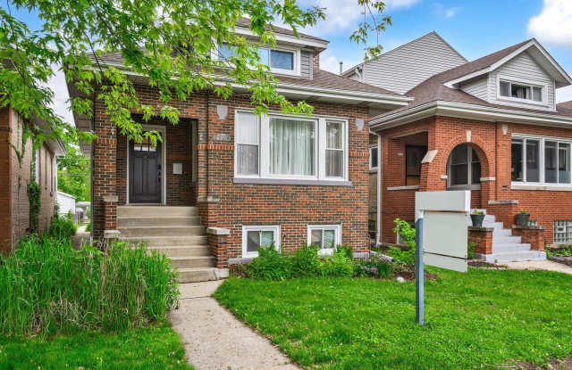 4048 W Argyle Street photos photos
