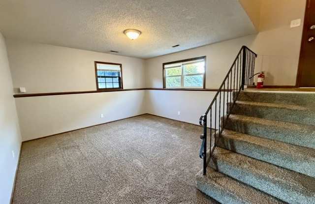 3423 Harvard Road - B Gallery 1