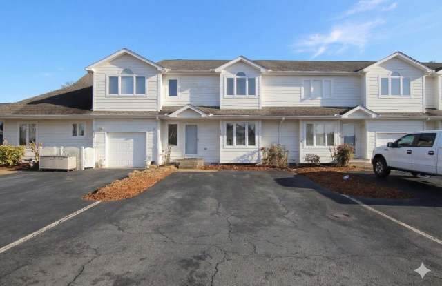 Updated 3Bed 3Bath Townhouse in Plantation East photos photos