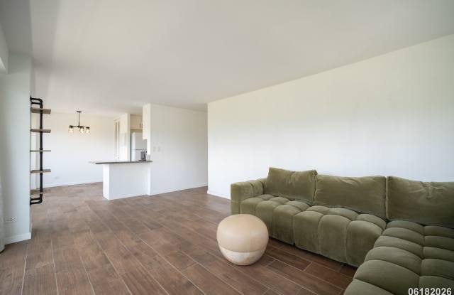 Spacious Corner Unit 2 Bed/1.5 Bath with Canal & Mountain Views | 2085 Ala Wai Blvd. #B64 | $3,200 Gallery 4