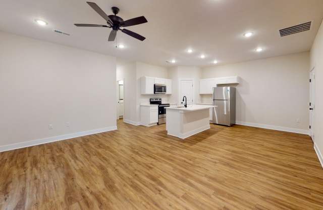 420 West Roger Street - 1 Gallery 3