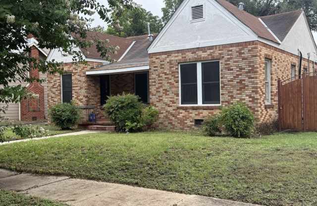 1626 McKinley photos photos