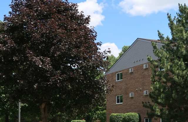 Whispering Trails Apartments photos photos
