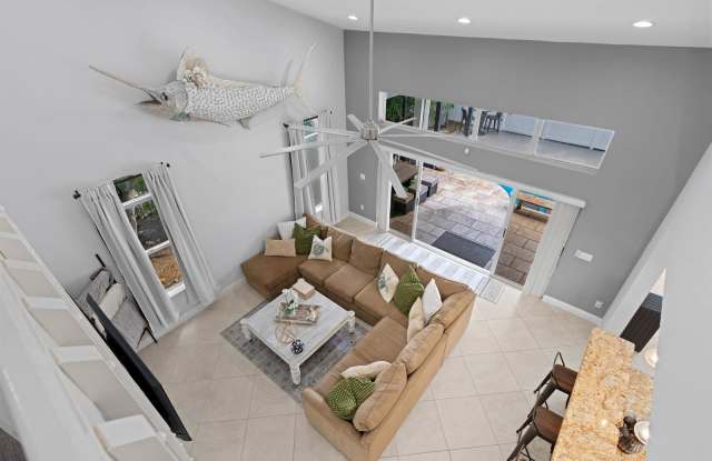 1050 Brooks Ln - 1050 Brooks Lane, Delray Beach, FL 33483