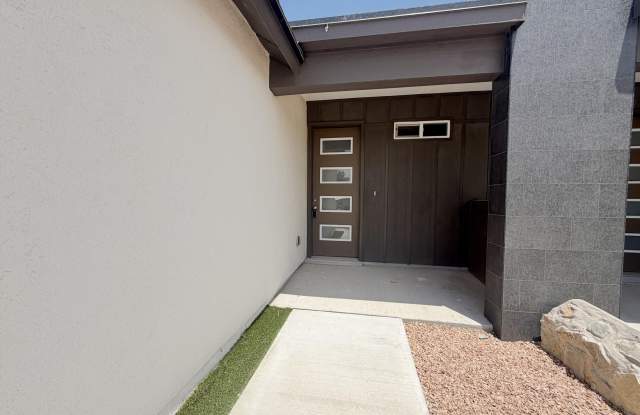 125 Palma Drive Gallery 2