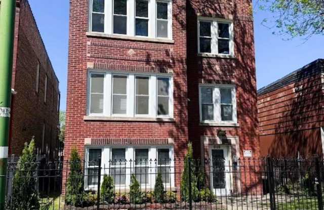 6728 S Langley Avenue photos photos