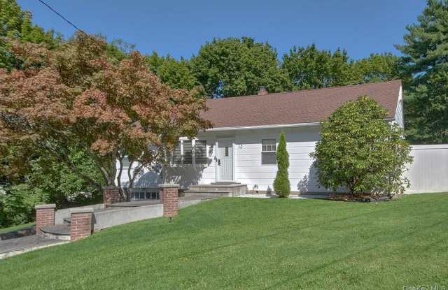 13 Indian Trail Gallery 1