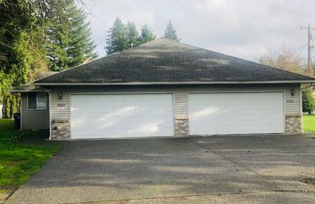 3 bedroom 2 bath duplex in Lake Stevens! - 2001 131st Avenue Northeast, Lake Stevens, WA 98258