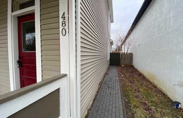 480 Forest St Gallery 3