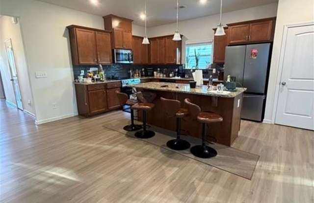 590 Summerfield Lane NW Gallery 4