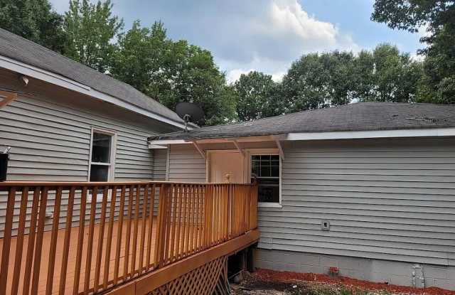 5901 Redan Road Gallery 3