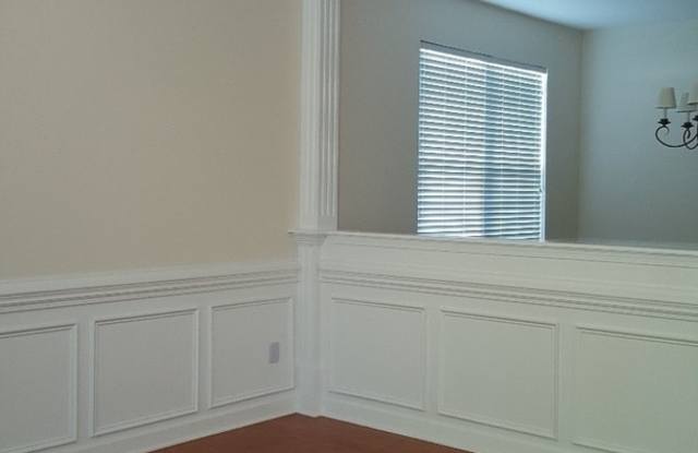 2166 Winthrop Chase Drive Gallery 3