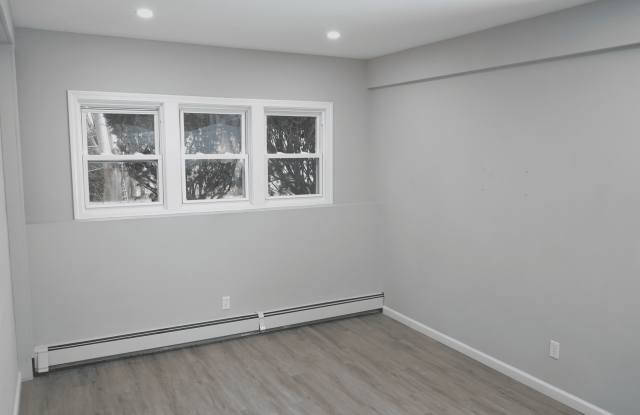 Hillside Gardens Gallery 3