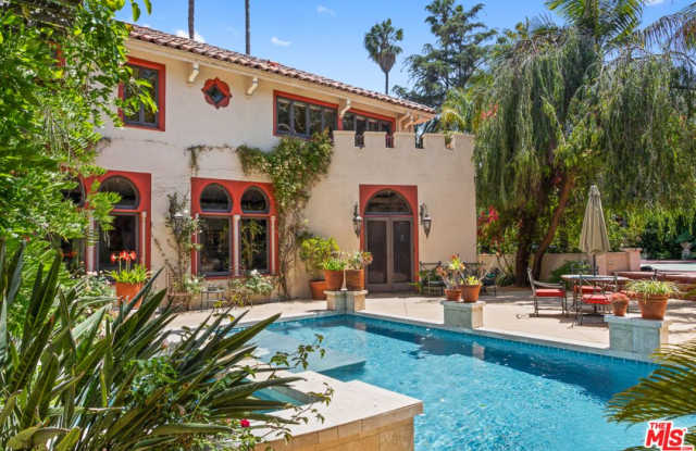 2155 HOLLYRIDGE LOOP - 2155 N Hollyridge Loop, Los Angeles, CA 90068
