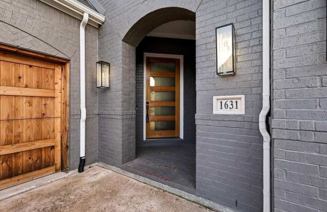 1631 Sunset Avenue Gallery 3
