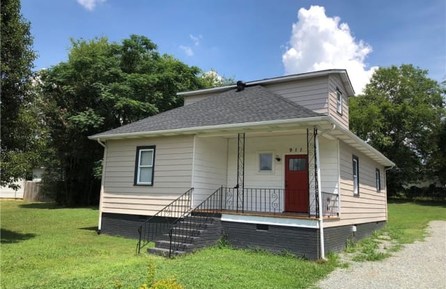 911 Hill Street - 911 Hill Street, Pineville, NC 28134