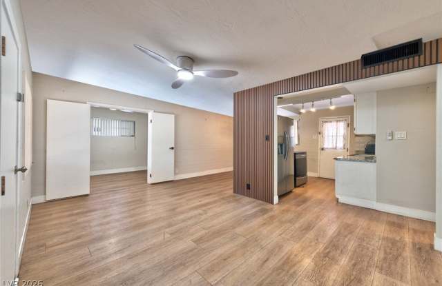 612 Stanford Street Gallery 3