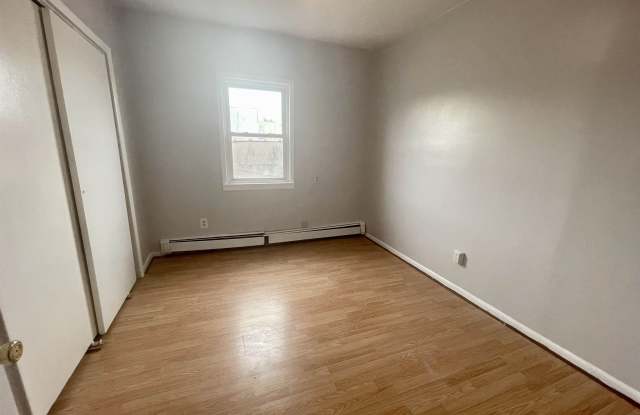 339 BROADWAY Gallery 4