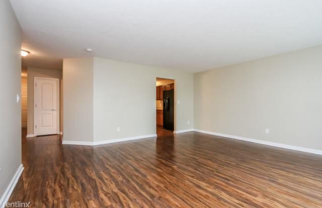 6422 Emerald Springs Drive Gallery 3
