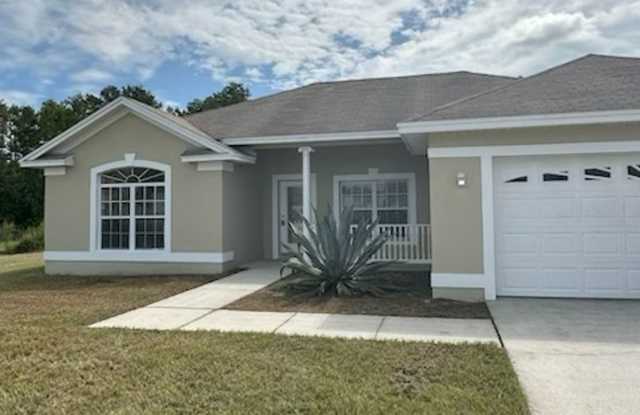 Charming 3-bedroom, 2-bathroom home Gallery 4