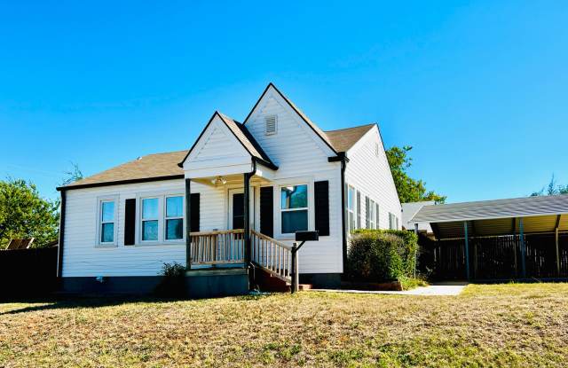 Beautifully Updated 2BD 1BA Corner Lot Home in Lyons Park Neighborhood!! photos photos