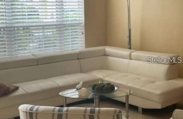 3537 MOSS POINTE Place Gallery 4