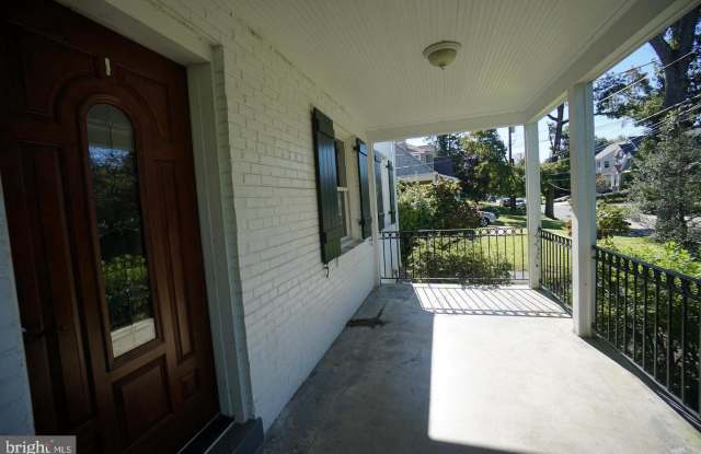 5121 SARATOGA AVENUE Gallery 2