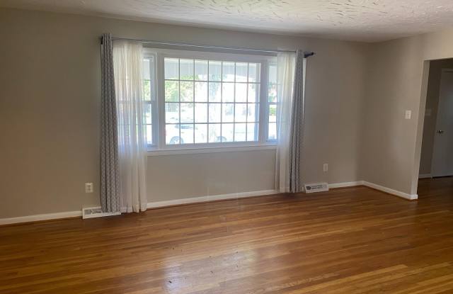7908 WINNSBORO DRIVE Gallery 3