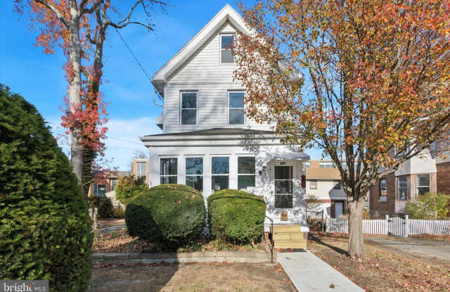 205 MOHAWK Avenue photos photos