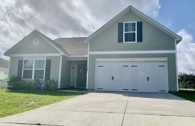 1149 Saint Tropez Court - 1149 St. Tropez Court, Poinciana, FL 34759