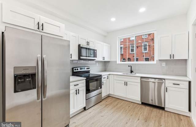 2224 N HOWARD STREET photos photos