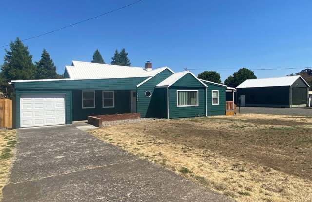 Gorgeous Fully Remodeled Three Bedroom Home on Large Lot With Covered Patio! photos photos