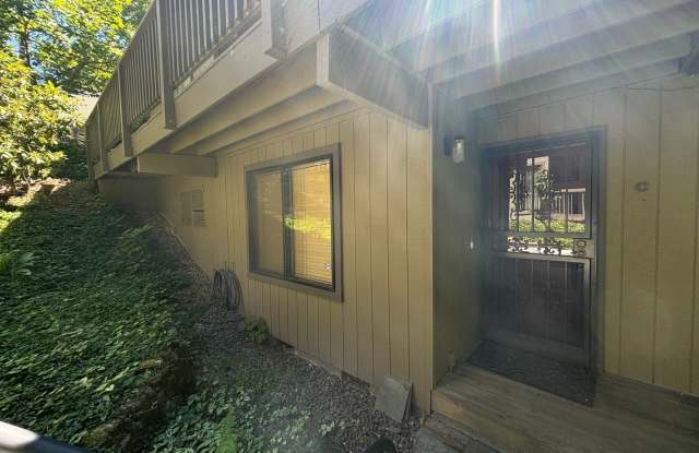 1 Bedroom Sylvan Heights Condo with Water, Sewer  Garbage Paid! photos photos