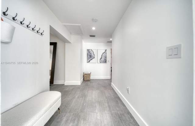 4000 Kumquat Ave Gallery 3
