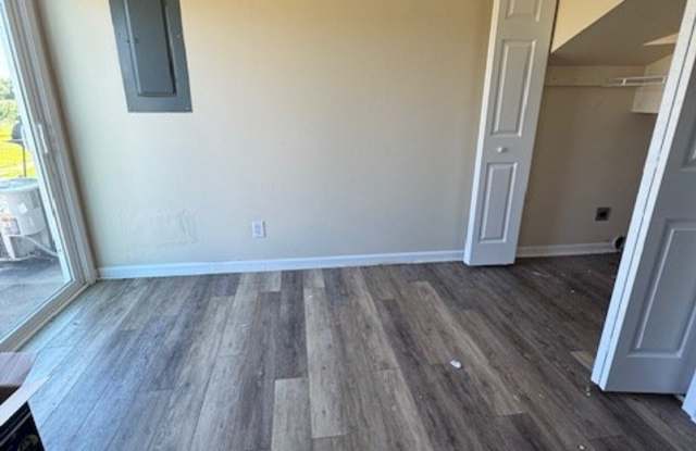 1230 Pleasant Valley Rd - 1230-14 Gallery 4