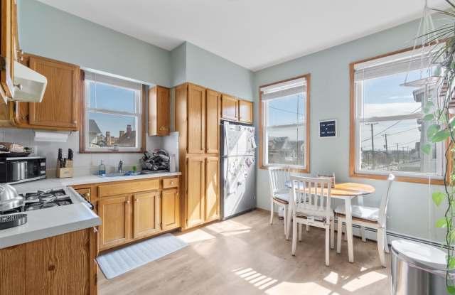 312 AVENUE B - 312 Avenue B, Bayonne, NJ 07002