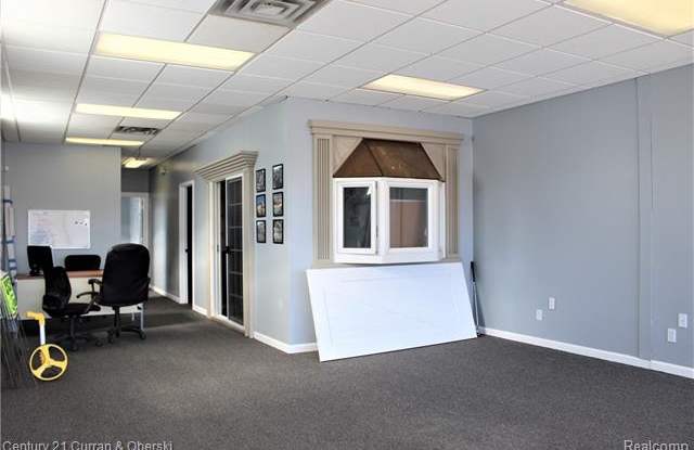 6623 MIDDLEBELT Road Gallery 2