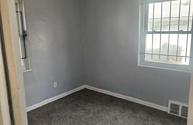 19319 Grandville- 2 Bedroom, 1 Bathroom photos photos