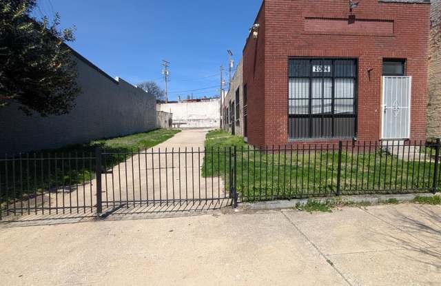 2004 FREDERICK Avenue photos photos