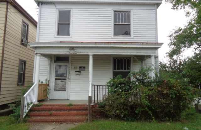 1021 Melville St photos photos