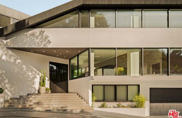 2210 Bowmont Dr Gallery 2