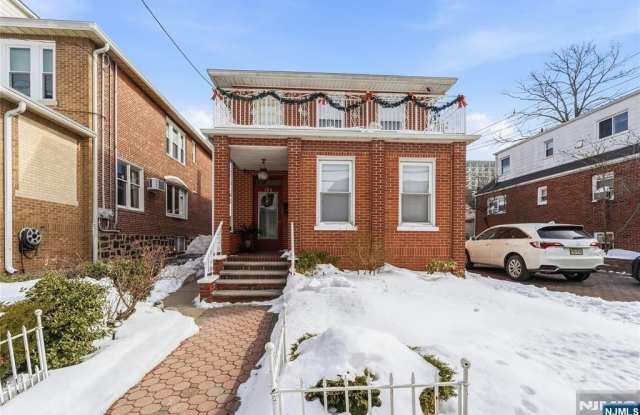 720 Grove Avenue photos photos