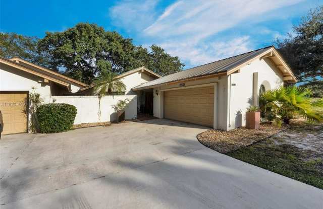 3400 Cherry Garden Cir photos photos