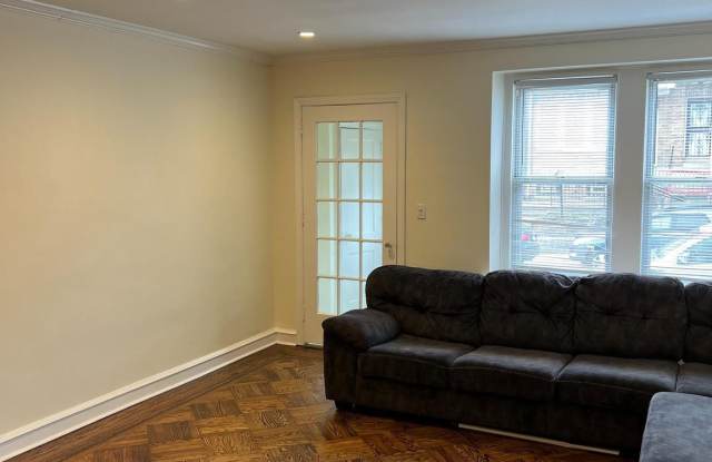 2219 MELVIN STREET Gallery 2