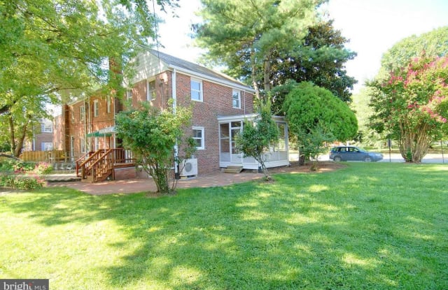1067 NELSON ST N - 1067 North Nelson Street, Arlington, VA 22201
