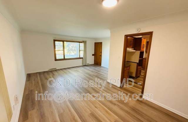 426 E 200th St - DN Gallery 3